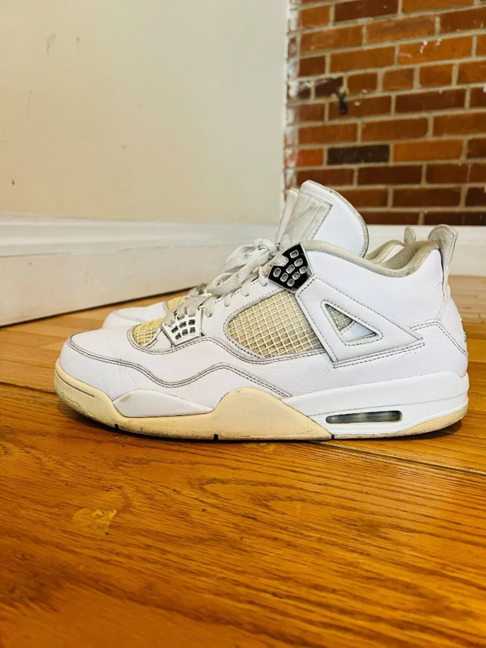 Nike Air Jordan 4 Retro 